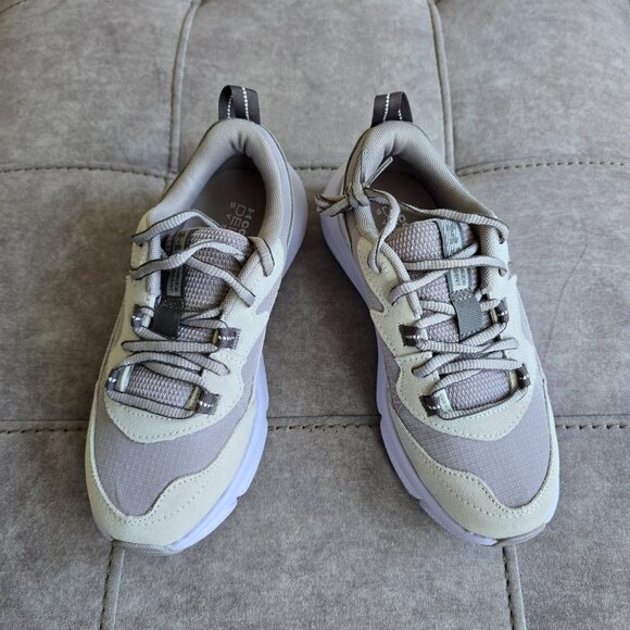 NWT Under Armour Charged Verssert 2 Women's Running Shoes Size 6 - Picture 3 of 8